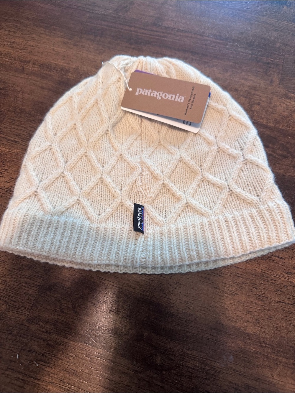 Patagonia Honeycomb Knit Beanie Birch White Women’s Hat NWT